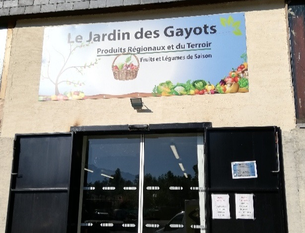 Distribution de glace pour l'animation d'une station de ski